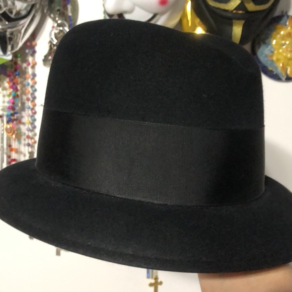 Vintage Dobbs Fedora - Picture 7 of 9